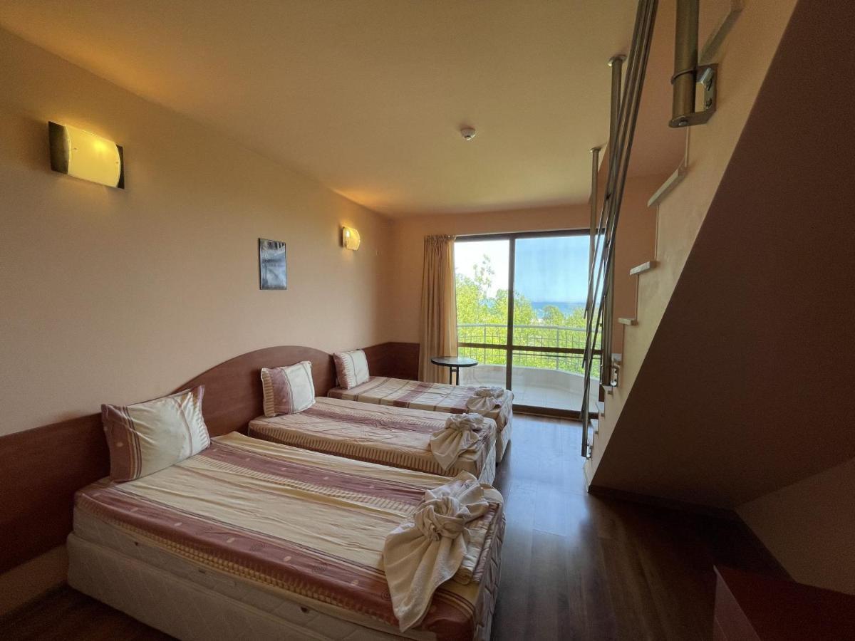 Hotel Vega Kranevo Bagian luar foto